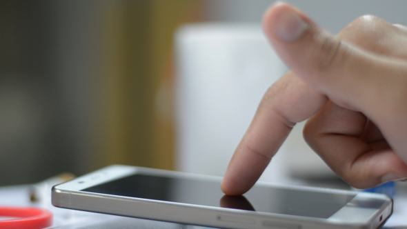 Using Smartphone alt