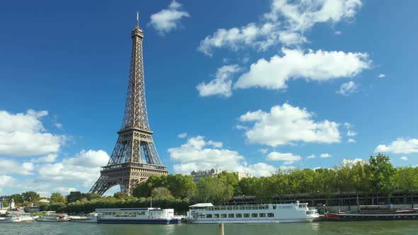 Eiffel Tower Timelapse 1