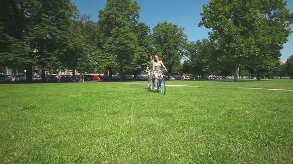 Couple Cycling 3