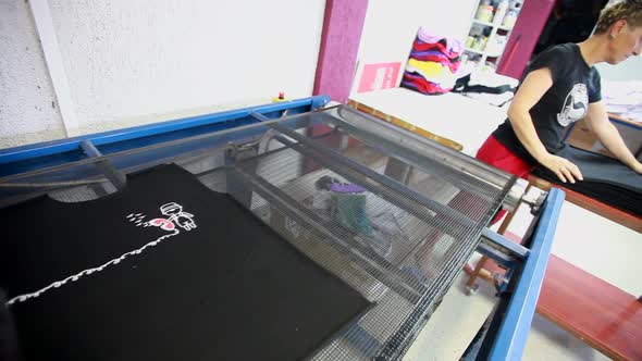 Screen Printing Manufacturing On T-Shirts 3