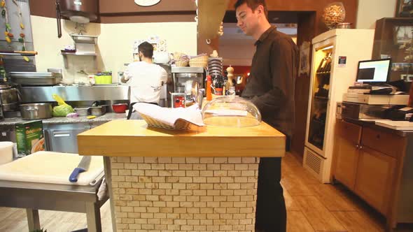 Restaurant Kitchen 1 alt