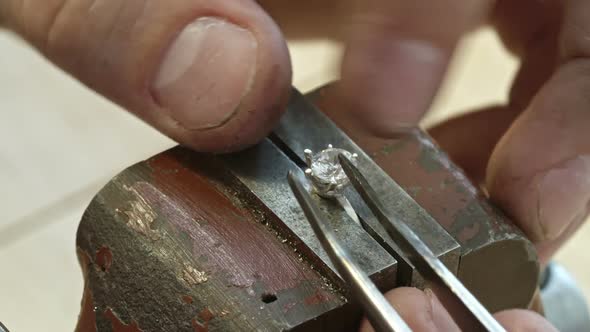 Setting a Stone into Ring