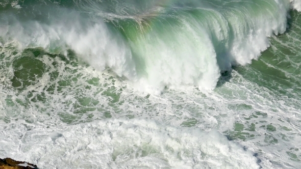 Big Ocean Waves Breaking On Shore