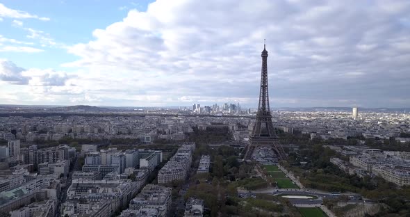 4 K Paris Eiffel Tower