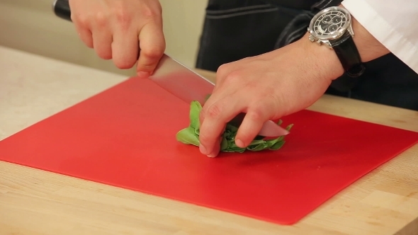 Chef Cutting Spinach Salad 
