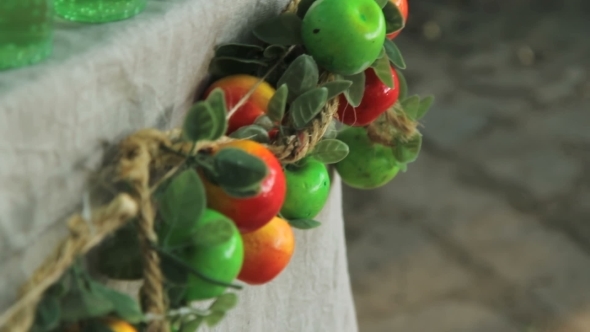 Wreath With Red And Green Apples