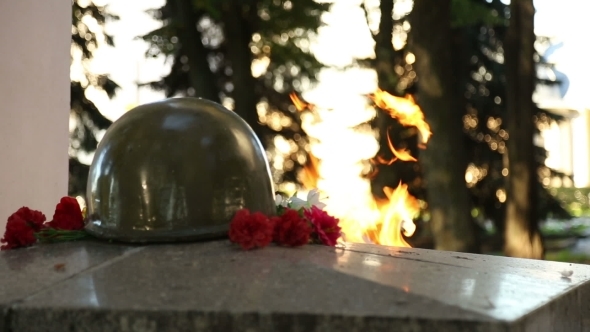 Eternal Flame On The Monument To Unknown Soldier 