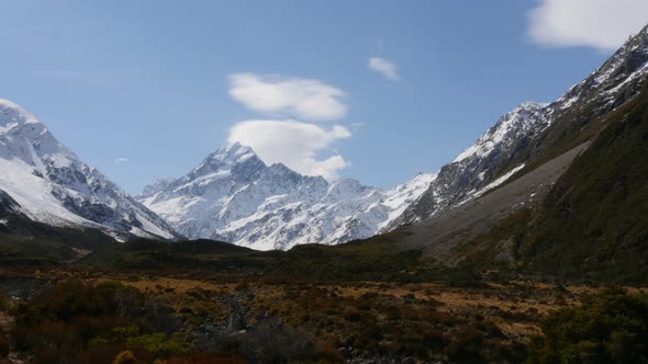 imelapse of mt cook from the hooker valley