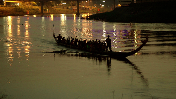 Traditional Long Boat Practicing Rowing 01
