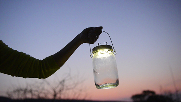 Lighting a LED Lamp at Dusk