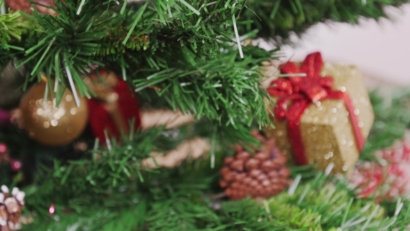 Decoration Of Christmas Tree Purple Ball