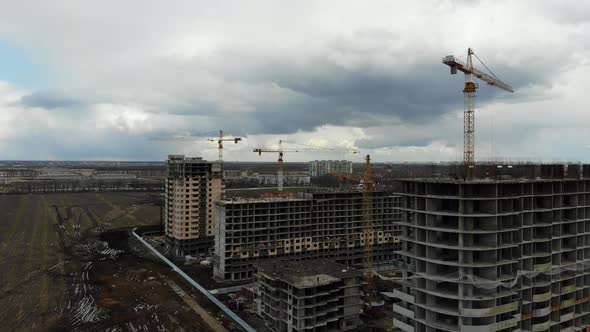 Building high-rise buildings in Krasnodar.