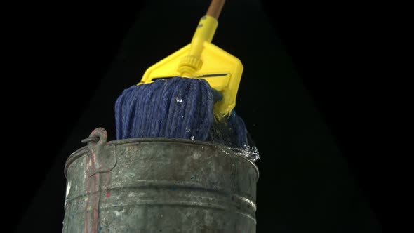 Mop and bucket, Slow Motion