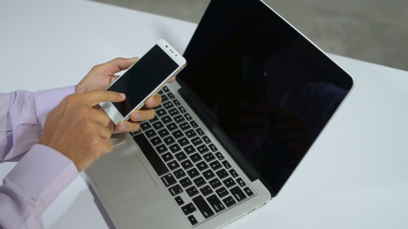 Smartphone Using for Work alt