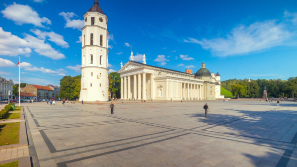 Cathedral Square In Vilnius, Lithuania alt