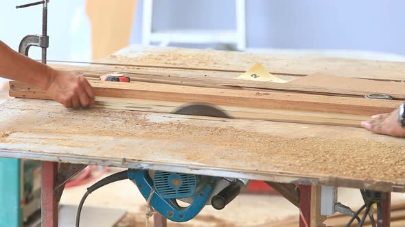 Carpenter Use Saw Cut Wood For Make New Furniture 12