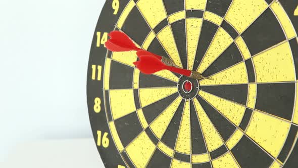 Darts Arrows In The Target 4