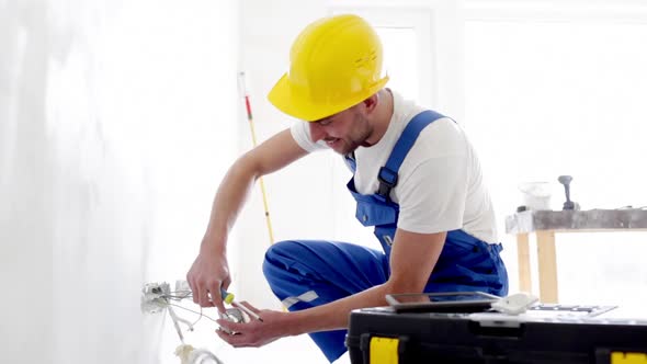 Smiling Builder With Tablet Pc And Equipment 2