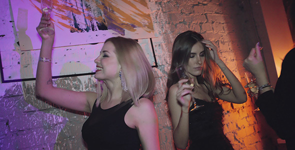 Queens of the Night alt