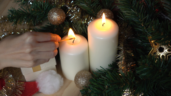 Light Christmas Candle
