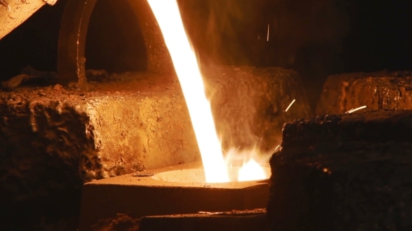  The Liquid Metal Is Poured Into Molds