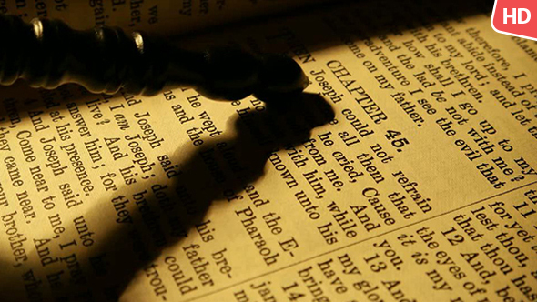 Old Holy Bible 114 alt