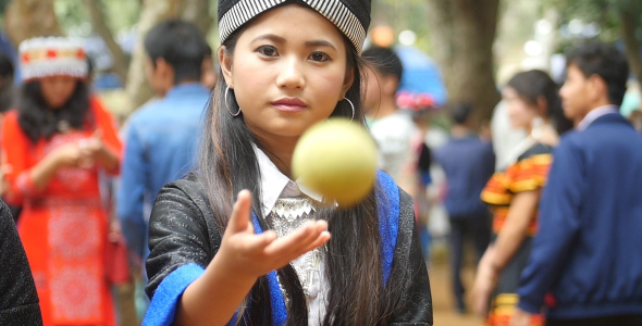 Hmong Girl Play A Ball