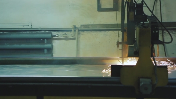 Plasma Cutting Of a Steel Plate