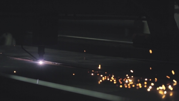 Plasma Cutting Of a Steel Plate