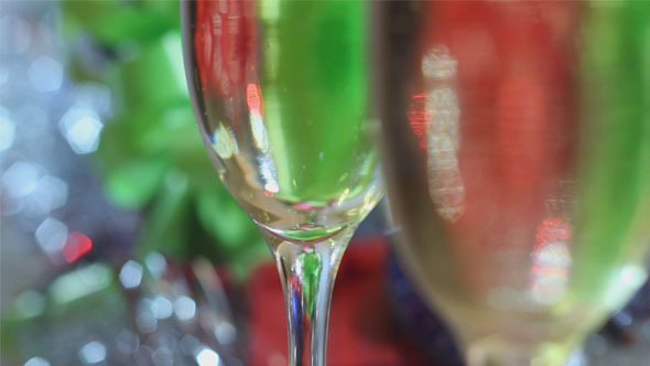 Christmas Champagne Glasses with Champagne alt
