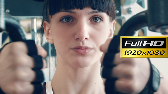 The Girl Training Her Body