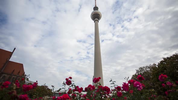 Berlin tv tower-motion time lapse