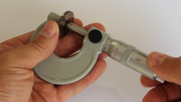 Tool Micrometer, Measure The Thickness