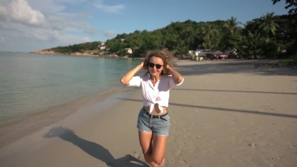 Happy Lifestyle Woman On a Beach On Summer