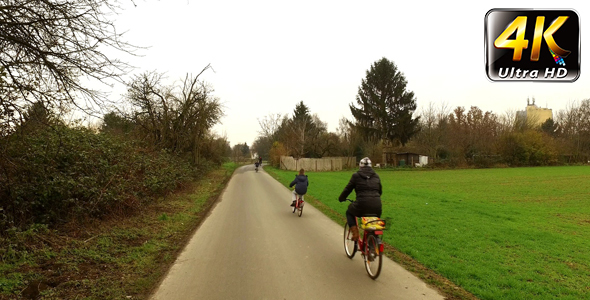 Ridin Bike in the Field in Nature alt