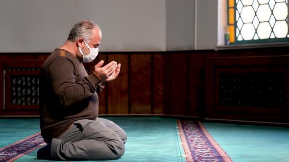 Muslim Praying Mosque