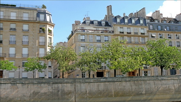 Huge Old Style Buildings on the Other Side of Paris alt