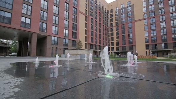 The Fountains In The Courtyard Homes