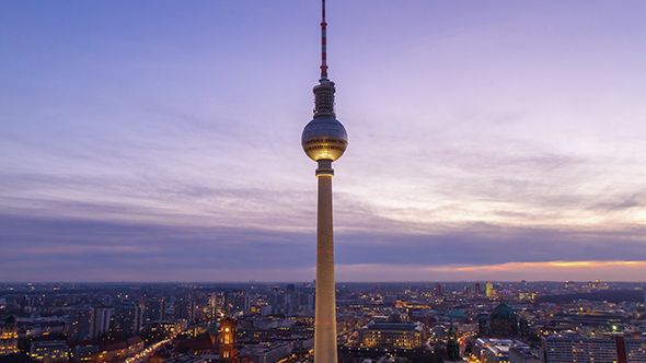 TV Tower Berlin - Day to Night
