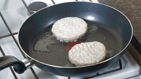 Frying Pan Cutlets Are Fried