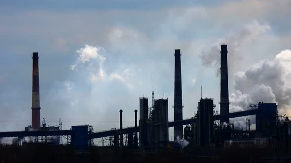 Plant. Industrial steam. Air pollution. Metallurgical factory.