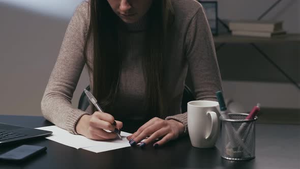 Writing Secretary Paperwork Report Woman Office