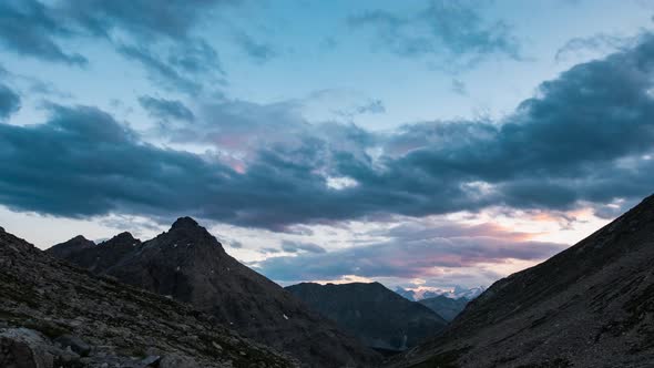 Time lapse: unique view of Massif des Ecrins 