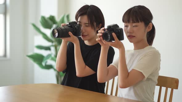 Woman learning how to take pictures