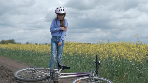 Girl with arm trauma.