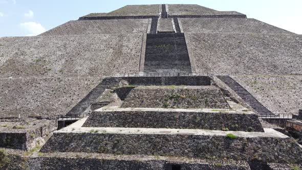 top view drone pyramids Teotihuacán mexico in calzada de los muertos, pyramid of sun and moon