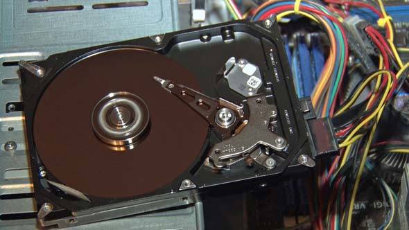 Hard Disk Drive To Spin Up And Stops 2