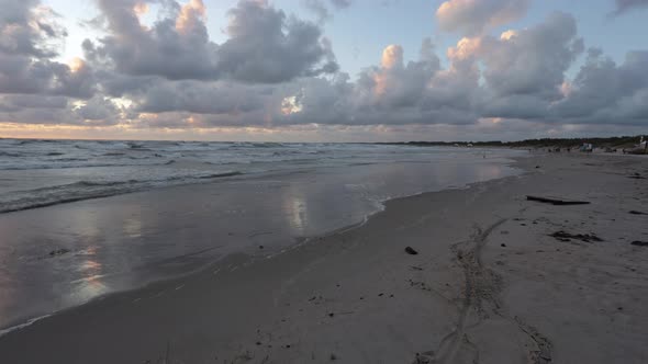 Time Lapse Of Cloudy Sunset