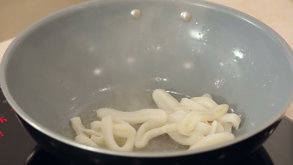 Stewing Squid In a Wok