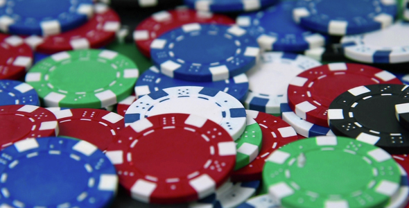 Colored Many Poker Chips alt